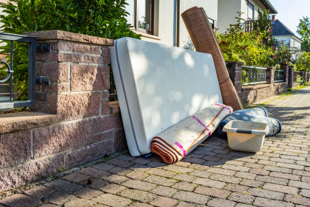 Best Yard Waste Removal  in Kimberly, WI